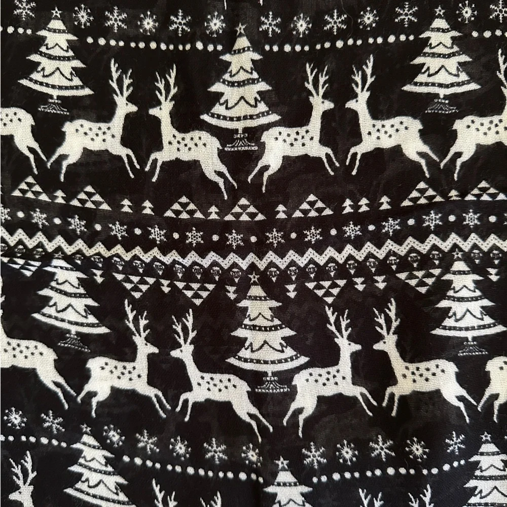Holiday scarf/wrap
